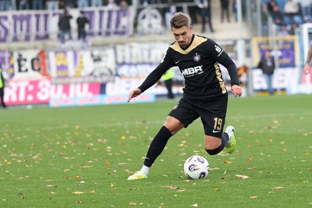 Ahmed Etri TSG Hoffenheim II, 19 GER, TSG 1899 Hoffenheim II vs FC Erzgebirge Aue, Soccer, 3 Liga, Matchday 12, Season 2025 2026, 26 10 2025 DFL DFB REGULATIONS PROHIBIT ANY USE OF PHOTOGRAPHS as IMAGE SEQUENCES and or QUASI VIDEO GER,TSG 1899 Hoffenheim II vs FC Erzgebirge Aue, Football, 3 Liga, Matchday 12, Season 2025 2026, 26 10 2025 Hoffenheim Copyright: xEibner-Pressefoto JoergxHirschx EP_JHH