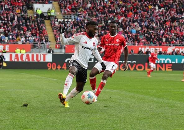 26 10 2025 Soccer Season 2025 2026 2 Soccer Bundesliga 10 Matchday 1 FC Kaiserslautern FCK Lautern Red Devils 1 FC Nürnberg FCN Club Sportfoto Zink DaMa xdaxmax DFL regulations prohibit any use of photographs as image sequences and or quasi video only for editorial use Mickael Mickaël Biron 7, 1 FC Nürnberg FCN
