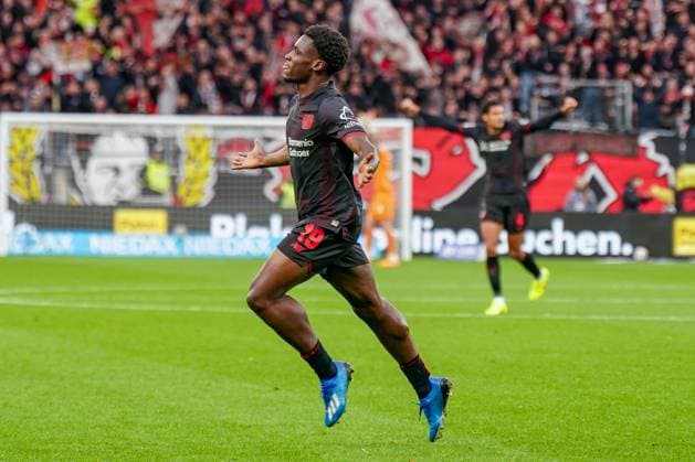 Germany Soccer Bundesliga 2025 26, 8 Matchday Bayer 04 Leverkusen vs SC Freiburg BayArena Leverkusen Goal and goal celebration to 1 0 by Ernest Poku Bayer 04 Leverkusen, 19 Joy, emotions, jubilation Leverkusen North Rhine-Westphalia Germany Copyright: xJOERANxSTEINSIEKx