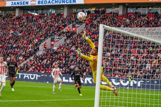 Germany Soccer Bundesliga 2025 26, 8 Matchday Bayer 04 Leverkusen vs SC Freiburg BayArena Leverkusen Noah Atubolu SC Freiburg, 01 Leverkusen North Rhine-Westphalia Germany Copyright: xJOERANxSTEINSIEKx