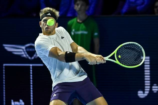 26th October 2025; St. Jakobshalle, Basel, Switzerland; 2025 ATP, Tennis Herren Swiss Indoor Tennis Final Day; Alejandro Davidovich Fokina (ESP) in action during the match against Joao Fonseca (BRA) in the final  DavidxEmm