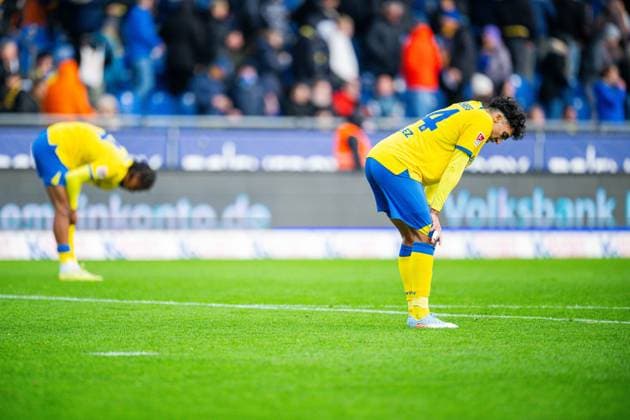 26 10 2025 Soccer, 2025 2026, 2 Bundesliga, 10 Matchday, Eintracht Braunschweig Hannover 96 R Johan Gomez Braunschweig DFL REGULATIONS PROHIBIT ANY USE OF PHOTOGRAPHS AS IMAGE SEQUENCES AND OR QUASI VIDEO