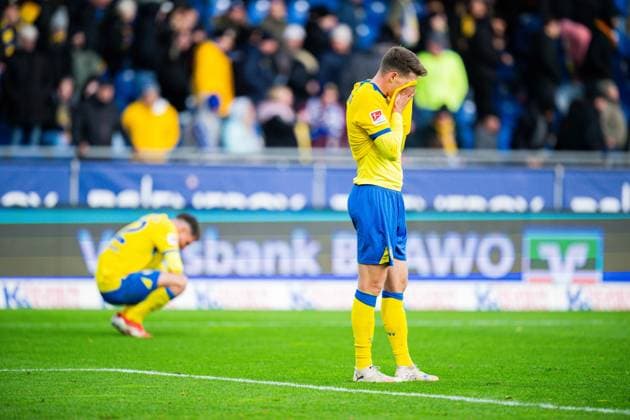 26 10 2025 Football, 2025 2026, 2 Bundesliga, 10 Matchday, Eintracht Braunschweig Hannover 96 R Max Marie Braunschweig DFL REGULATIONS PROHIBIT ANY USE OF PHOTOGRAPHS AS IMAGE SEQUENCES AND OR QUASI VIDEO