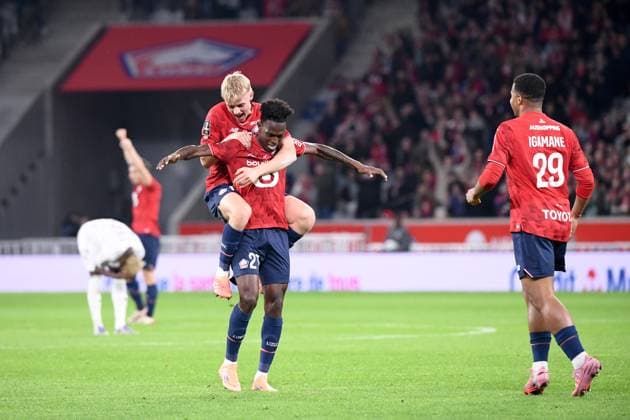 LOSC Lille v FC Metz - Ligue 1 McDonald s 2025 2026 10 Hakon Arnar HARALDSSON (losc) - 27 Felix CORREIA (losc) during the Ligue 1 McDonald s match between Lille and Metz at Stade Pierre Mauroy on October 26, 2025 in Lille, France. Lille France  Copyright: xFEPx 776348170