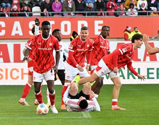 Football 2 Bundesliga Season 2025 26 1 FC Kaiserslautern 26 10 2025 Fritz Walter Stadion 1 FC Kaiserslautern fck 1 FC Nürnberg fcn 1 1 Foul on Luka LOVHOSHVILI 1 FC Nürnberg in the Lauterer penalty area, left Maxwell GYAMFI 1 FC Kaiserslautern , 1 FC Kaiserslautern