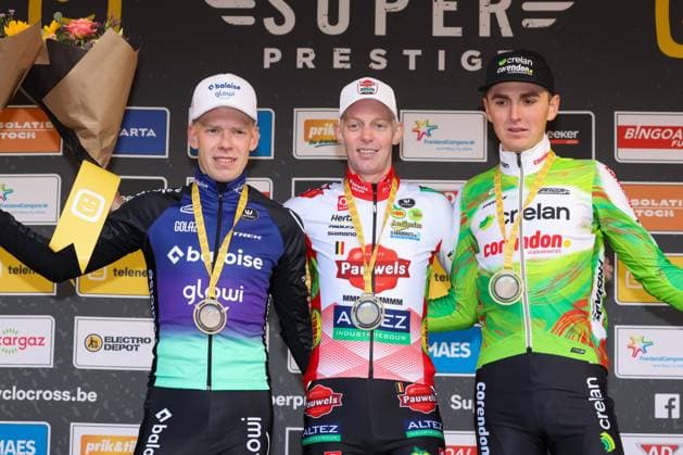 Telenet Superprestige Overijse OVERIJSE, BELGIUM - OCTOBER 26 : Verstrynge Emiel (BEL) of Crelan - Corendon, Ronhaar Pim (NED) of Baloise Trek Lions Vanthourenhout Michael (BEL) of Pauwels Sauzen - Cibel Clementines on the podium during the Telenet Superprstige Overijse cyclorcross pictured on October 26, 2025 in Overijse, Belgium, 26 10 2025 Overijse Belgium  Copyright: xGbax
