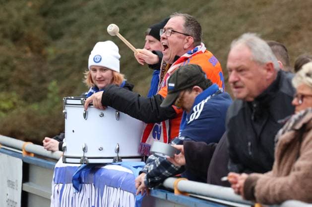 Fans of FC Schalke 04 Sunday 26 10 2025, Womens Westfalenliga Season 25 26 10 Matchday in Freudenberg, SV Fortuna Freudenberg FC Schalke 04