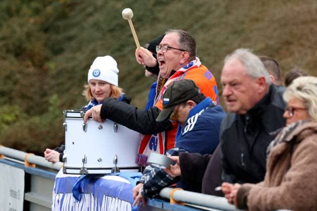 Fans of FC Schalke 04 Sunday 26 10 2025, Womens Westfalenliga Season 25 26 10 Matchday in Freudenberg, SV Fortuna Freudenberg FC Schalke 04