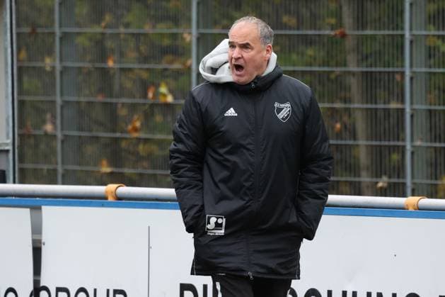 Coach Frank Germann FF Sunday 26 10 2025, Womens Westfalenliga Season 25 26 10 Matchday in Freudenberg, SV Fortuna Freudenberg FC Schalke 04