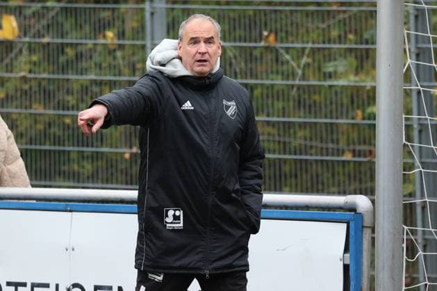 Coach Frank Germann FF Sunday 26 10 2025, Womens Westfalenliga Season 25 26 10 Matchday in Freudenberg, SV Fortuna Freudenberg FC Schalke 04