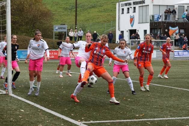General, Scene, Game scene in the penalty area of SV Fortuna Freudenberg Sunday 26 10 2025, Womens Westfalenliga season 25 26 10 Matchday in Freudenberg, SV Fortuna Freudenberg FC Schalke 04