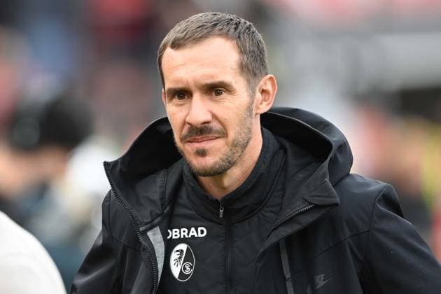 Coach Julian SCHUSTER FR Soccer 1 Bundesliga, 8 Matchday, matchday8, Bayer Leverkusen LEV SC Freiburg FR on 26 10 2025 in Leverkusen Germany DFL regulations prohibit any use of photographs as image sequences and or quasi video Â