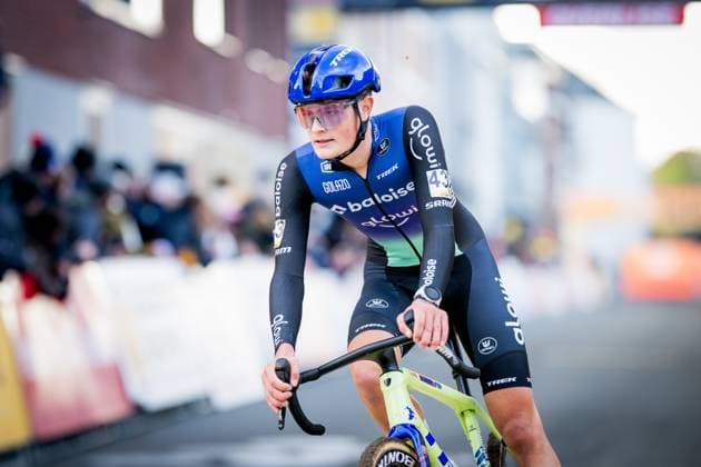 Belgian Mats Vanden Eynde pictured in action during the men s elite race of the Superprestige race of Overijse, stage 2 (out of 8) in the Superprestige cyclocross competition, in Overijse, Sunday 26 October 2025. JASPERxJACOBS  x138019379x