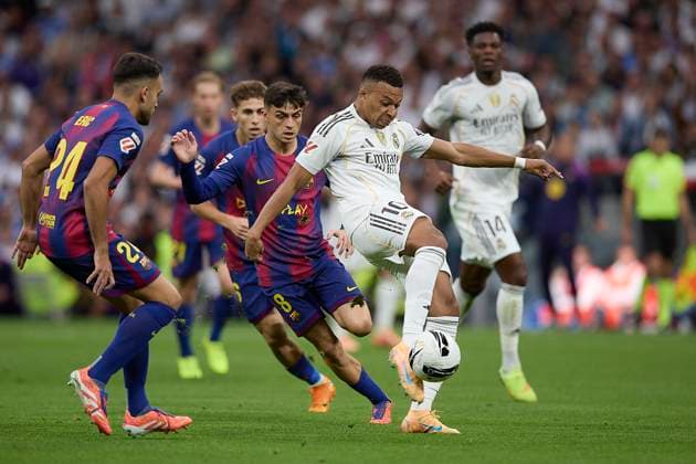 Kylian Mbappe (Real Madrid CF) controls the ball during the LaLiga EA Sports match between Real Madrid v FC Barcelona, Barca at Santiago BernabÃ u on October 26, 2025 in Madrid, Spain. (Photo by Manu Reino DeFodi Images) Kylian Mbappe Real Madrid CF controls the ball during the LaLiga EA Sports match between Real Madrid v FC Barcelona at Santiago BernabÃ u on October 26, 2025 in Madrid, Spain Photo by Manu Reino DeFodi Images