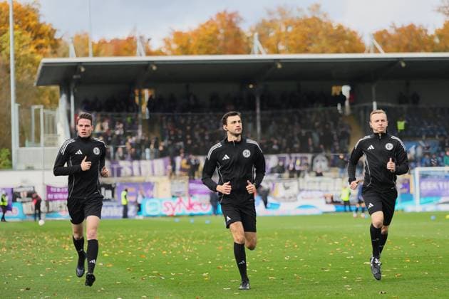 Referee , Jonas Krzyzanowski, Felix Grund, Lennart Wolf GER, TSG 1899 Hoffenheim II vs FC Erzgebirge Aue, Soccer, 3 Liga, Matchday 12, Season 2025 2026, 26 10 2025 DFL DFB REGULATIONS PROHIBIT ANY USE OF PHOTOGRAPHS as IMAGE SEQUENCES and or QUASI VIDEO GER,TSG 1899 Hoffenheim II vs FC Erzgebirge Aue, Football, 3 Liga, Matchday 12, Season 2025 2026, 26 10 2025 Hoffenheim Copyright: xEibner-Pressefoto JoergxHirschx EP_JHH