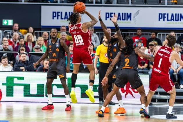 GER, easy Credit Basketball Bundesliga, BMA365 Bamberg Baskets Niners Chemnitz 26 10 2025, BROSE Arena, Bamberg, GER, easy Credit Basketball Bundesliga, BMA365 Bamberg Baskets Niners Chemnitz Austin Crowley BMA365 Bamberg Baskets, 85 Photo Alexander Trienitz Bamberg BROSE Arena Bayern Germany