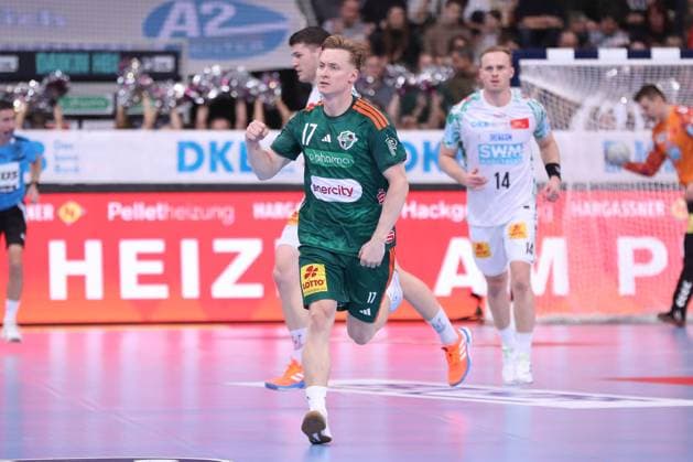 26 10 2025, xgox, Handball Daikin HBL, TSV Hannover Burgdorf SC Magdeburg emspor, v l August Baskar Pedersen Hannover, 17 Jubel, Torjubel, jubelt ueber das Tor, celebrate the goal, celebration Hannover
