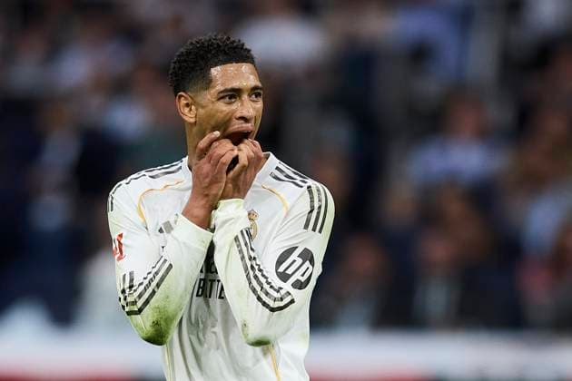 Jude Bellingham (Real Madrid CF) reacts during the LaLiga EA Sports match between Real Madrid v FC Barcelona, Barca at Santiago BernabÃ u on October 26, 2025 in Madrid, Spain. (Photo by Manu Reino DeFodi Images) Jude Bellingham Real Madrid CF reacts during the LaLiga EA Sports match between Real Madrid v FC Barcelona at Santiago BernabÃ u on October 26, 2025 in Madrid, Spain Photo by Manu Reino DeFodi Images