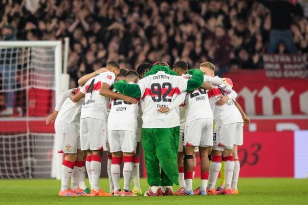 Soccer, 1 Bundesliga, 20251026, VfB Stuttgart 1 FSV Mainz 05 In the picture Stuttgart swears in Stuttgart MHP Arena Baden Württemberg Germany Copyright: Passion2Press MarkusxFischerx