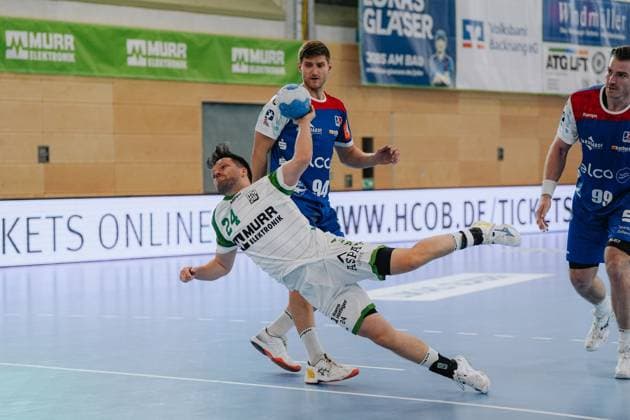 Felix Klingler HC Oppenweiler Backnang, 24 throwing at the circle, HC Oppenweiler Backnang vs HBW Balingen Weilstetten, Handball, 2 Bundesliga, Matchday 9, Season 2025 2026, 26 10 2025, HC Oppenweiler Backnang vs HBW Balingen Weilstetten, Handball, 2 Bundesliga, Matchday 9, Season 2025 2026, 26 10 2025 Backnang Copyright: xEibner-Pressefoto LarsxNeumannx EP_LNN
