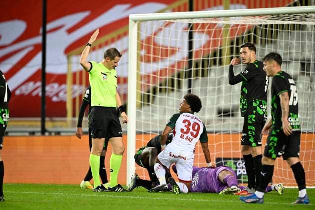 Cercle Brugge v SV Zulte Waregem - Jupiler Pro League BRUGGE, BELGIUM - OCTOBER 26 : Ake Marley forward of Zulte Waregem during the Jupiler Pro League match between Cercle Brugge and SV Zulte Waregem on October 26, 2025 in Brugge, Belgium, 26 10 2025 Brugge Belgium  Copyright: xJanxDexMeuleneirx
