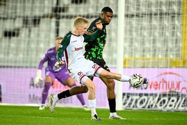 Cercle Brugge v SV Zulte Waregem - Jupiler Pro League BRUGGE, BELGIUM - OCTOBER 26 : Erenbjerg Jeppe forward of Zulte Waregemduring the Jupiler Pro League match between Cercle Brugge and SV Zulte Waregem on October 26, 2025 in Brugge, Belgium, 26 10 2025 Brugge Belgium  Copyright: xJanxDexMeuleneirx