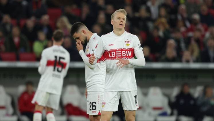 Stuttgart, Bundesliga Football VfB Stuttgart vs 1 FSV Mainz 05, v l Deniz Undav VfB Chris Führich VfB According to the regulations of the DFL German Football League, it is prohibited to use or have used photographs taken in the stadium and or of the match in the form of sequential images and or video-like photo series