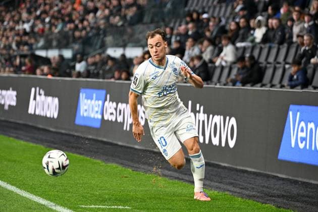 Angers SCO v FC Lorient - Ligue 1 McDonald s 2025 2026 10 Pablo PAGIS (fcl) during the Ligue 1 McDonald s match between Angers and Lorient at Stade Raymond Kopa on October 26, 2025 in Angers, France. Angers France  Copyright: xFEPx 776348172