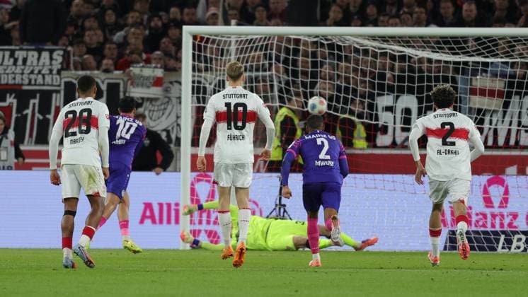 Stuttgart, Bundesliga soccer VfB Stuttgart vs 1 FSV Mainz 05, v l Nadiem Amiri Mainz scores the goal to make it 1 0 According to the regulations of the DFL German Football League, it is prohibited to use or have used photographs taken in the stadium and or of the match in the form of sequential images and or video-like photo series
