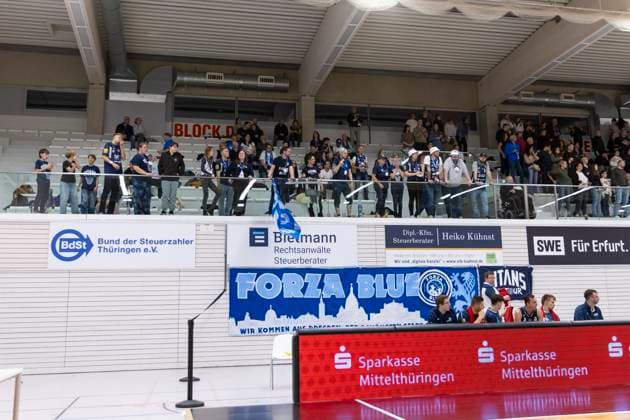 BARMER 2 Basketball Bundesliga ProB Süd CATL Basketball Löwen vs Dresden Titans Erfurt 26 10 2025 Dresden Titans Fans BARMER 2 Basketball Bundesliga ProB Süd CATL Basketball Löwen vs Dresden Titans Riethsporthalle Erfurt 26 10 2025 Copyright: xBEAUTIFULxSPORTS Duehringx