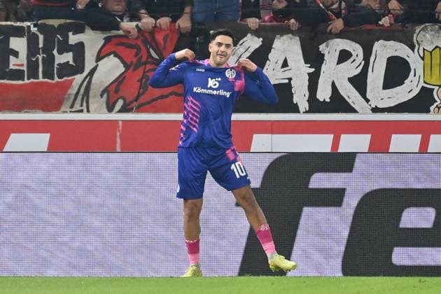 Goal celebration Nadiem AMIRI 1 FSV Mainz 05 after goal to 0 1,cheering,joy,enthusiasm,action Soccer 1 Bundesliga Season 2025 2026, 8 Matchday, Matchday08 VfB Stuttgart 1 FSV Mainz 05 on 26 10 2025 MHP ARENA