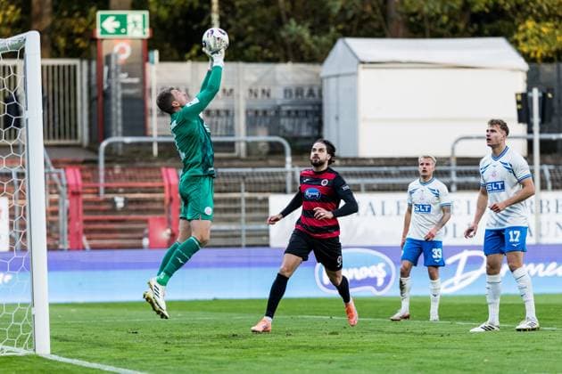 Football, 3rd League, Viktoria Köln - Hansa Rostock
