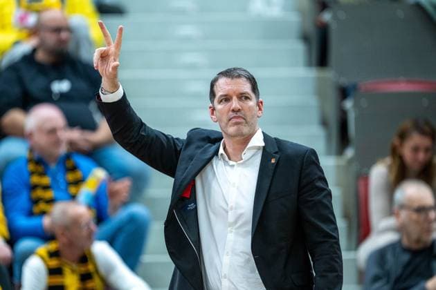 Ty Harrelson ratiopharm ulm, Head Coach , GER, MHP RIESEN Ludwigsburg vs ratiopharm ulm, easycredit BBL, Basketball, Bundesliga, Matchday 5, Season 2025 2026, 26 10 2025, GER, MHP RIESEN Ludwigsburg vs ratiopharm ulm, easycredit BBL, Basketball, Bundesliga, Matchday 5, Season 2025 2026, 26 10 2025 Ludwigsburg Copyright: xEibner-Pressefoto SaschaxWaltherx EP_EER