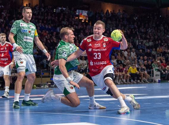 Handball, Men, Season 2025 2026, DAIKIN Handball Bundesliga 10 Matchday , Füchse Berlin HSV Hamburg, f l Mijajlo Marsenic Füchse Berlin , Max Darj Füchse Berlin , Moritz Sauter Hamburg , 26 10 2025, Copyright: xSebastianxRäppold MatthiasxKochx