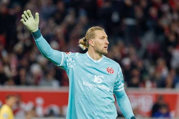 Robin Zentner 1 FSV Mainz, 27 , Germany, Football, 1 Bundesliga, 8 Matchday, 2025 2026, VfB Stuttgart vs 1 FSV Mainz 05, 26 10 2025, MHP Arena, Stuttgart, Germany Stuttgart MHP Arena Baden Württemberg Germany Copyright: xGrantxHubbsx