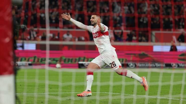 Stuttgart, Bundesliga soccer VfB Stuttgart vs 1 FSV Mainz 05, Deniz Undav VfB cheers after the goal to 2 1 According to the regulations of the DFL German Football League, it is prohibited to use or have used photographs taken in the stadium and or of the match in the form of sequential images and or video-like photo series