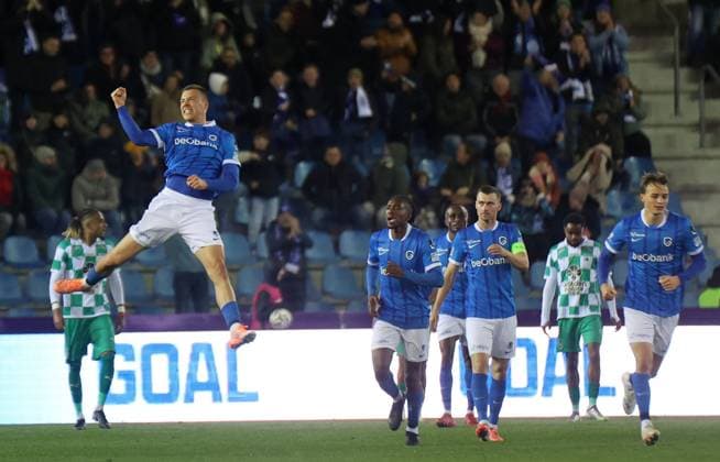 KRC Genk v RAAL La Louviere - Jupiler Pro League GENK, BELGIUM - OCTOBER 26 : goal r38Heymans Daan midfielder of KRC Genk in his first game after injury during Jupiler Pro League match between KRC Genk and RAAL La Louviere on October 26, 2025 in Genk, Belgium, 26 10 25 Eeklo Belgium  Copyright: xJeffreyxGaensx