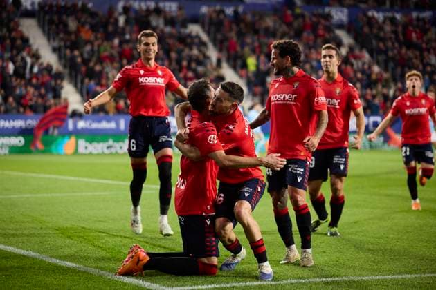 October 26, 2025, Pamplona, Navarra, SPAIN: Ante Budimir of CA Osasuna celebrates after scoring the team s first goal during the LaLiga EA Sports match between CA Osasuna and RC Celta de Vigo at El Sadar on October 26, 2025, in Pamplona, Spain. Pamplona SPAIN - ZUMAa181 20251026_zaa_a181_235 Copyright: xRicardoxLarreinax