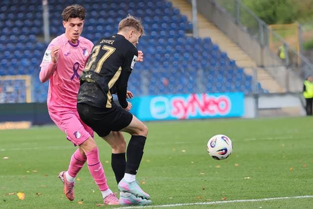 from left in duel Luca Erlein TSG Hoffenheim II, 24 , Paul Seidel FC Erzgebirge Aue, 37 GER, TSG 1899 Hoffenheim II vs FC Erzgebirge Aue, Football, 3 Liga, Matchday 12, Season 2025 2026, 26 10 2025 DFL DFB REGULATIONS PROHIBIT ANY USE OF PHOTOGRAPHS as IMAGE SEQUENCES and or QUASI VIDEO GER,TSG 1899 Hoffenheim II vs FC Erzgebirge Aue, Football, 3 Liga, Matchday 12, Season 2025 2026, 26 10 2025 Hoffenheim Copyright: xEibner-Pressefoto JoergxHirschx EP_JHH