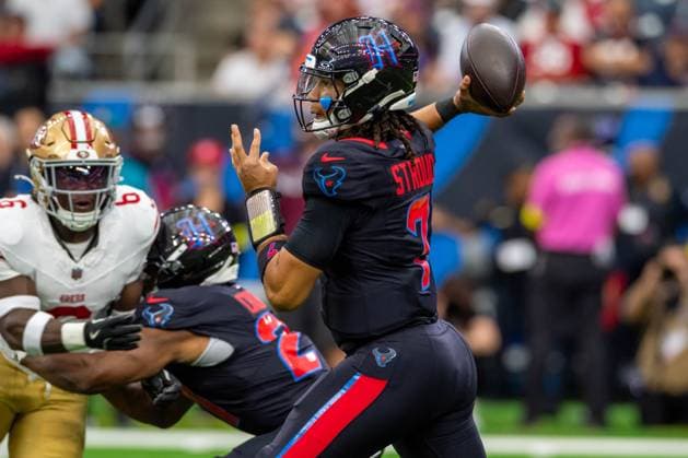 October 26, 2025: Houston Texans quarterback C.J. Stroud (7) throws a pass during a game between the San Francisco 49ers and the Houston Texans in Houston, TX. .. CSM USA - ZUMAc04_ 20251026_faf_c04_015 Copyright: xTraskxSmithx