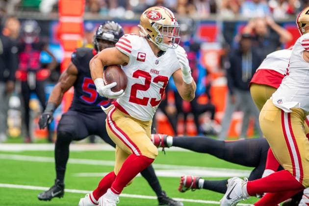 October 26, 2025: San Francisco 49ers running back Christian McCaffrey (23) carries the ball during a game between the San Francisco 49ers and the Houston Texans in Houston, TX. .. CSM USA - ZUMAc04_ 20251026_faf_c04_019 Copyright: xTraskxSmithx