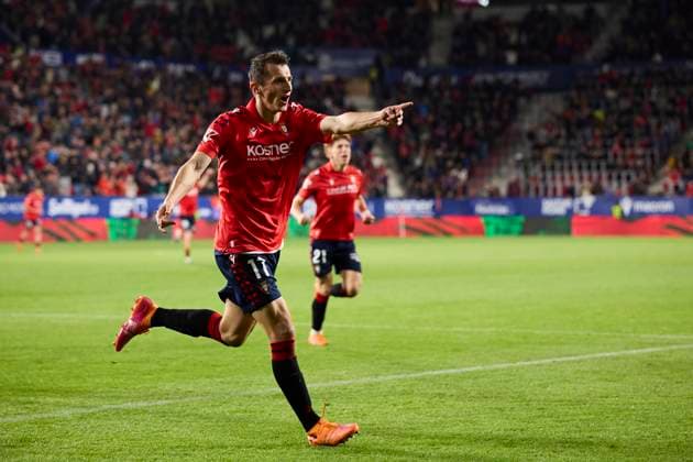 October 26, 2025, Pamplona, Navarra, SPAIN: Ante Budimir of CA Osasuna celebrates after scoring the team s second goal during the LaLiga EA Sports match between CA Osasuna and RC Celta de Vigo at El Sadar on October 26, 2025, in Pamplona, Spain. Pamplona SPAIN - ZUMAa181 20251026_zaa_a181_241 Copyright: xRicardoxLarreinax