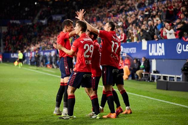 October 26, 2025, Pamplona, Navarra, SPAIN: Ante Budimir of CA Osasuna celebrates with Ruben Garcia of CA Osasuna after scoring the team s second goal during the LaLiga EA Sports match between CA Osasuna and RC Celta de Vigo at El Sadar on October 26, 2025, in Pamplona, Spain. Pamplona SPAIN - ZUMAa181 20251026_zaa_a181_243 Copyright: xRicardoxLarreinax