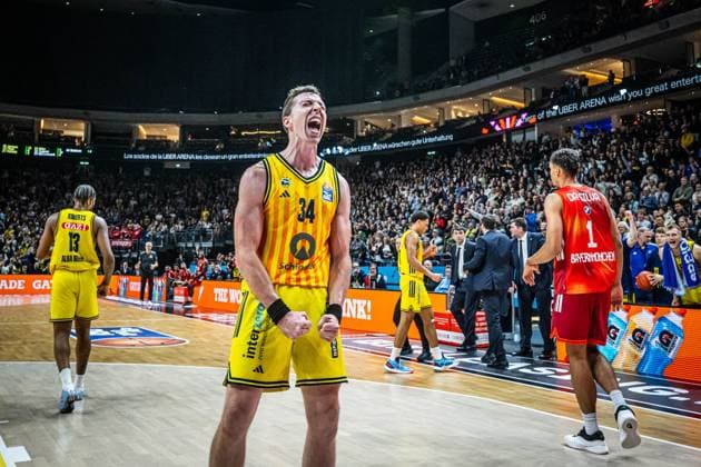 Basketball Berlin 26 10 2025 Season 2025 2026 easyCredit BBL 1 Bundesliga Men, Men Alba Berlin FC Bayern Munich Basketball Justin Bean Alba Berlin, No 34 Jubel