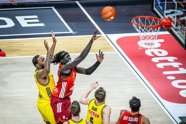 Basketball Berlin 26 10 2025 Season 2025 2026 easyCredit BBL 1 Bundesliga Men, Men Alba Berlin FC Bayern Munich Basketball Wenyen Gabriel Munich, No 32