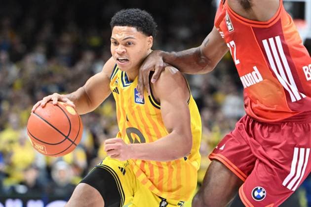 Jack Kayil (ALBA Berlin, 7) GER, Alba Berlin gegen FC Bayern Muenchen, Basketball, easyCredit Basketball League, Saison 2025 2026, 5. Spieltag, 26.10.2025 GER, Alba Berlin gegen FC Bayern Muenchen, Basketball, easyCredit Basketball League, Saison 2025 2026, 5. Spieltag, 26.10.2025 Berlin *** Jack Kayil ALBA Berlin, 7 GER, Alba Berlin vs FC Bayern Muenchen, Basketball, easyCredit Basketball League, Season 2025 2026, Matchday 5, 26 10 2025 GER, Alba Berlin vs FC Bayern Muenchen, Basketball, easyCredit Basketball League, Season 2025 2026, Matchday 5, 26 10 2025 Berlin Copyright: xEibner-Pressefoto RyanxSleimanx EP_RSN