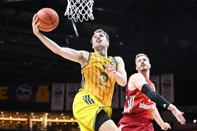 Malte Delow ALBA Berlin, 6 GER, Alba Berlin vs FC Bayern Muenchen, Basketball, easyCredit Basketball League, Season 2025 2026, Matchday 5, 26 10 2025 GER, Alba Berlin vs FC Bayern Muenchen, Basketball, easyCredit Basketball League, Season 2025 2026, Matchday 5, 26 10 2025 Berlin Copyright: xEibner-Pressefoto RyanxSleimanx EP_RSN