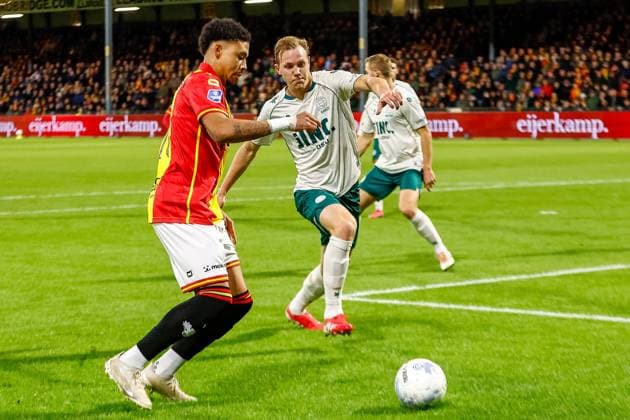DEVENTER , 26-10-2025 , Stadium De Adelaarshorst , season 2025 2026 , Dutch Eredivisie football . match between Go Ahead Eagles and Excelsior Rotterdam, Picture shows GA Eagles player Richonell Margaret Go Ahead Eagles - Excelsior  x31706265x Copyright: