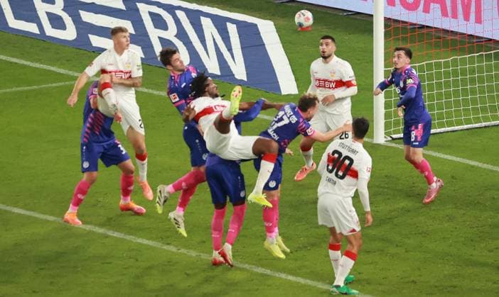 26 10 25 VfB Stuttgart 1 FSV Mainz 05 Germany, Stuttgart, 26 10 2025, Football, Bundesliga, Season 2025 2026, VfB Stuttgart 1 FSV Mainz 05 Dan Axel Zagadou miit VFB