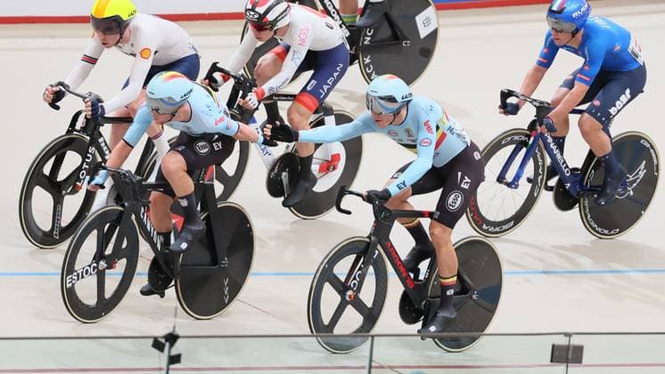 Belgian Fabio Van Den Bossche and Belgian Lindsay De Vylder (R) pictured in action at the final of the men s Madison race at the 2025 UCI Track World Championships cycling, in Santiago, Chile, Sunday 26 October 2025. The Track World Championships take place from 22 to 26 October at the Velodromo de Penalolen in Santiago, Chile. BENOITxDOPPAGNE  x138044725x